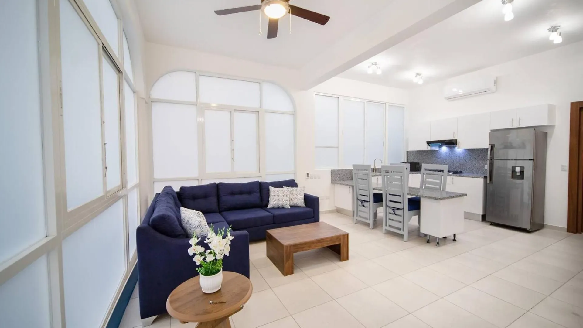 아파트 Plaza Achim 6B, Modern Apt 250M From Sosua Beach